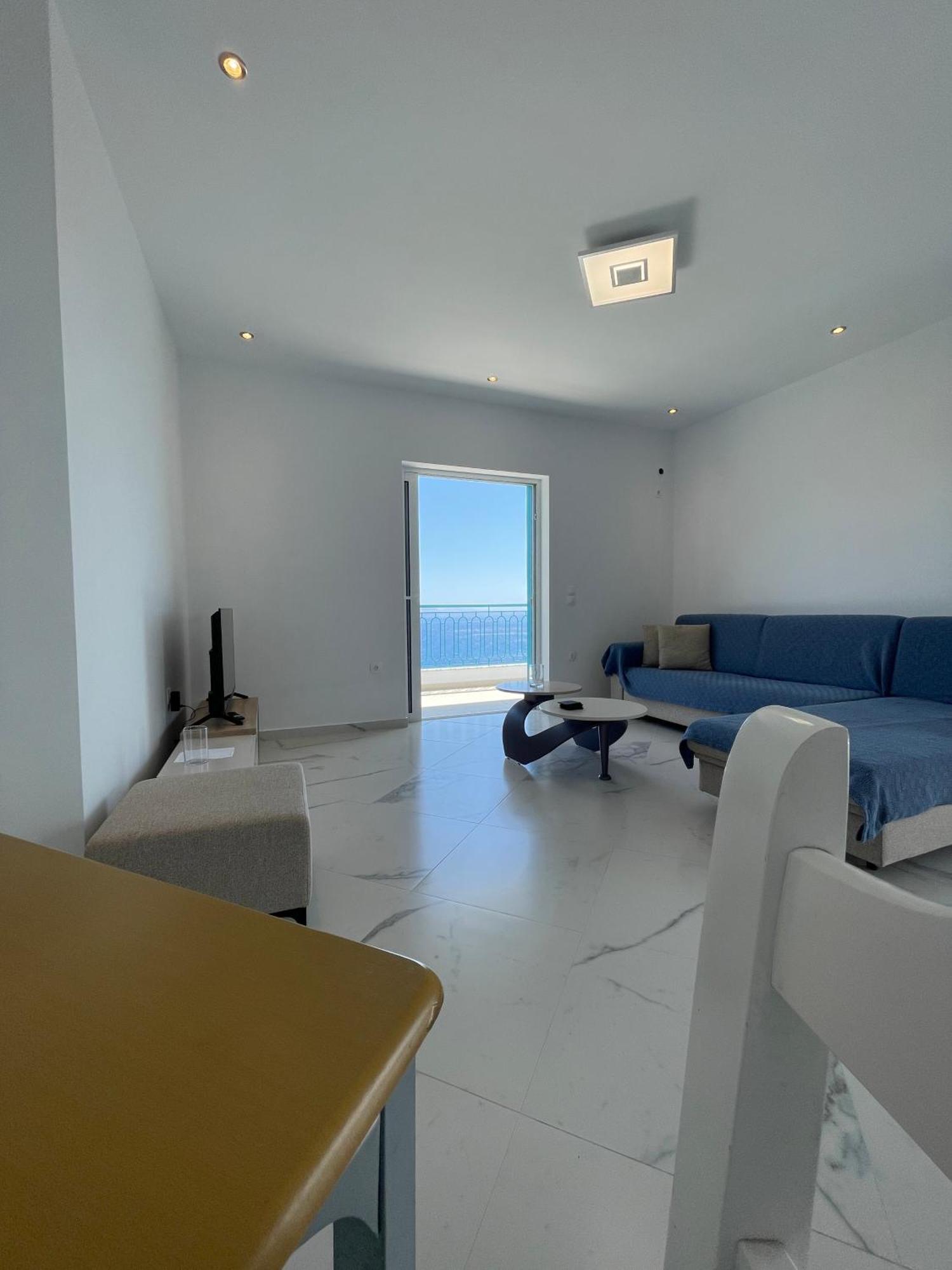 Endless Blue Apartments Dhërmi Eksteriør bilde