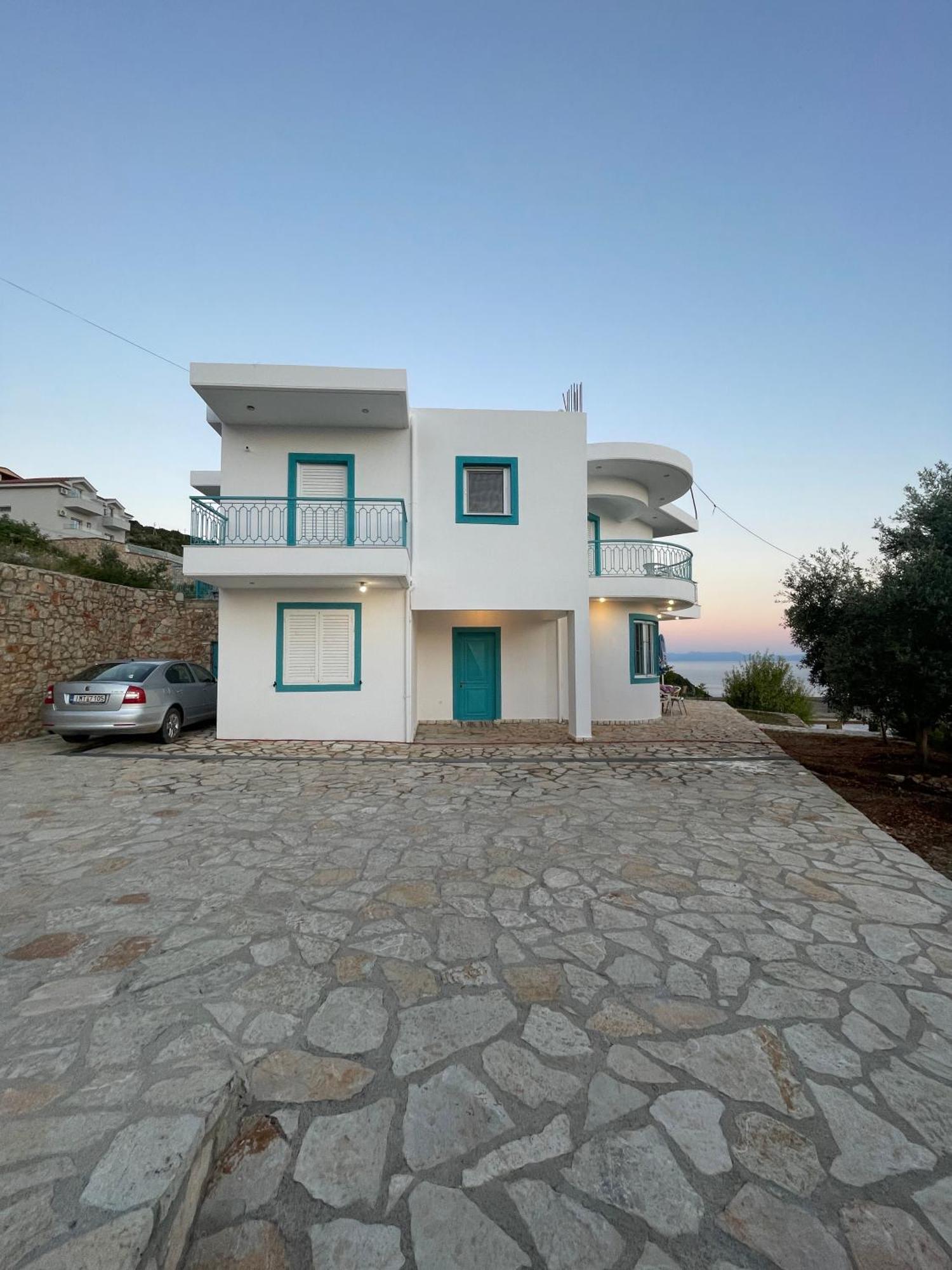 Endless Blue Apartments Dhërmi Eksteriør bilde