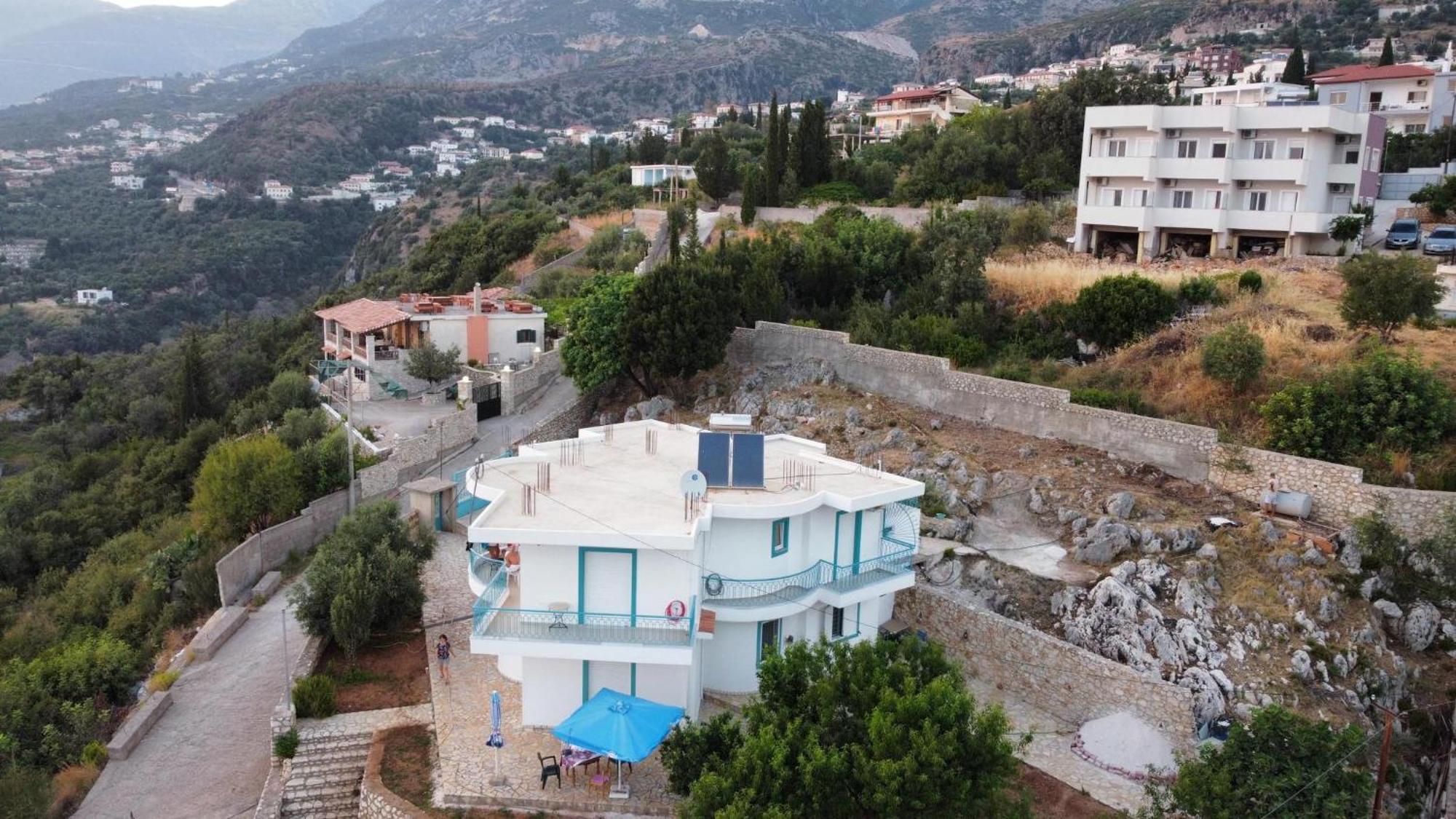 Endless Blue Apartments Dhërmi Eksteriør bilde